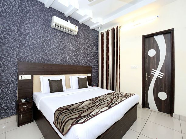 Imagen de la habitación del Hotel OYO 11844 Golden Halo. Foto 7