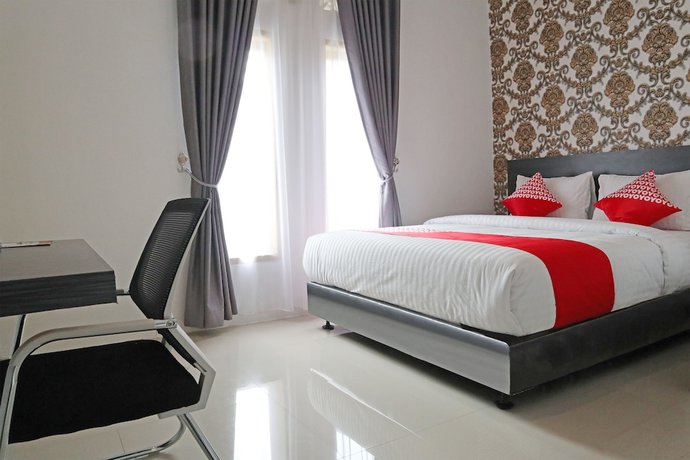 Imagen de la habitación del Hotel OYO 1185 Sachila Residence Syariah. Foto 16