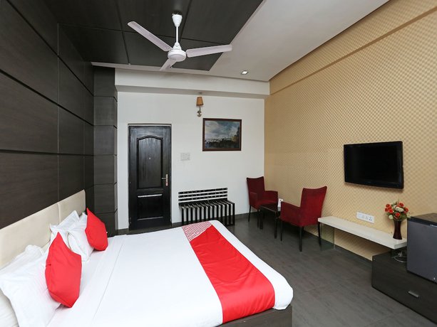 Imagen de la habitación del Hotel OYO 11939 Queens Club of India. Foto 7