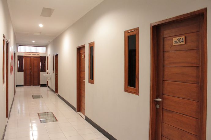 Imagen de los interiores del Hotel OYO 121 Rumah Ayub Syariah. Foto 16