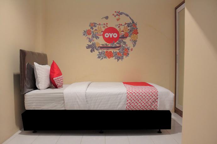 Imagen de la habitación del Hotel OYO 121 Rumah Ayub Syariah. Foto 10