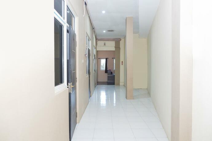 Imagen general del Hotel OYO 1217 Candi Residence. Foto 12