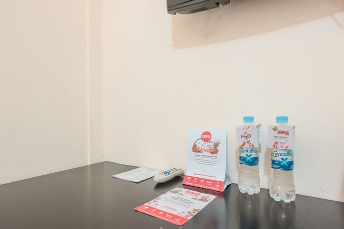 Imagen de la habitación del Hotel OYO 122 Oekude Kost. Foto 7