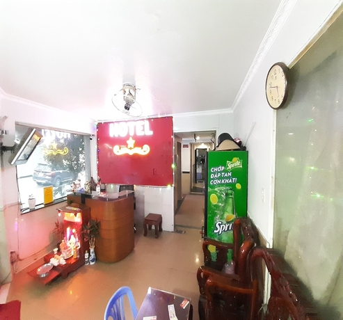 Imagen de los interiores del Hotel OYO 1226 Hoang Gia. Foto 16