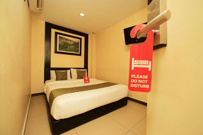 Imagen de la habitación del Hotel OYO 124 Hotel Seniman Sentul. Foto 9