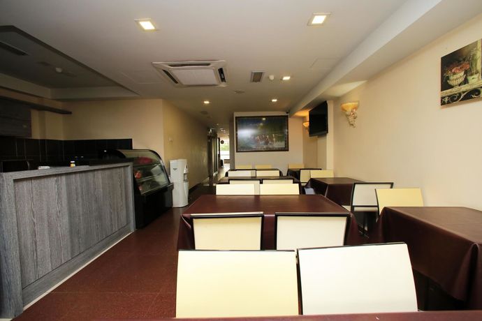 Imagen de la habitación del Hotel OYO 124 Hotel Seniman Sentul. Foto 14