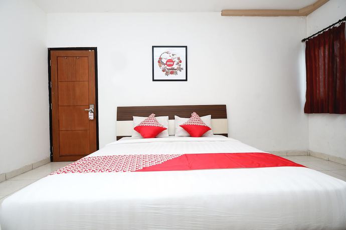 Imagen de la habitación del Hotel OYO 1251 Residence 8, Semarang. Foto 11