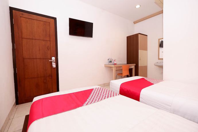Imagen de la habitación del Hotel OYO 1251 Residence 8, Semarang. Foto 15