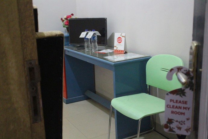 Imagen de la habitación del Hotel OYO 1263 Jazz Anna. Foto 6