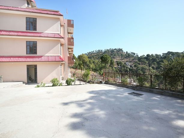 Imagen general del Hotel OYO 12734 Home Valley View Studio Kasauli. Foto 5