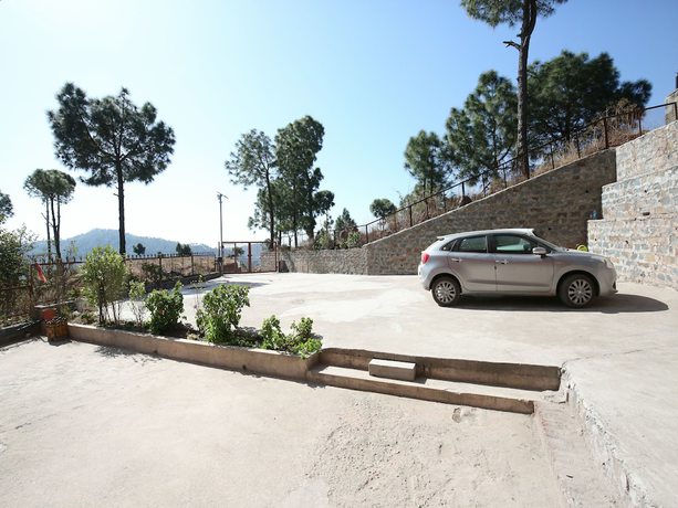 Imagen general del Hotel OYO 12734 Home Valley View Studio Kasauli. Foto 2