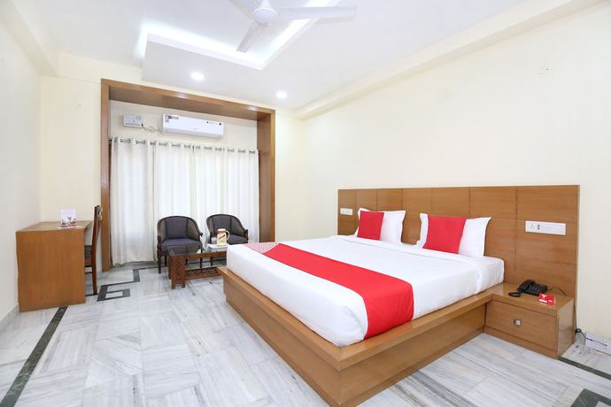 Imagen general del Hotel OYO 12767 Grand Chinar. Foto 1