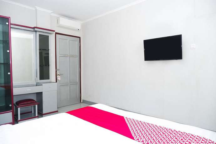 Imagen de la habitación del Hotel OYO 1284 Executive Residence. Foto 2