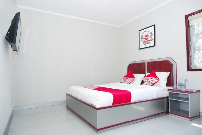 Imagen de la habitación del Hotel OYO 1284 Executive Residence. Foto 11