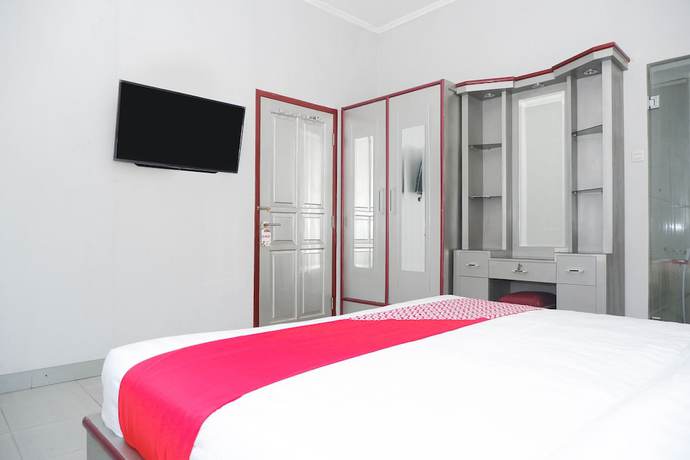 Imagen de la habitación del Hotel OYO 1284 Executive Residence. Foto 12