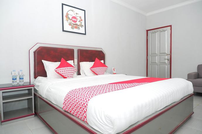 Imagen de la habitación del Hotel OYO 1284 Executive Residence. Foto 13