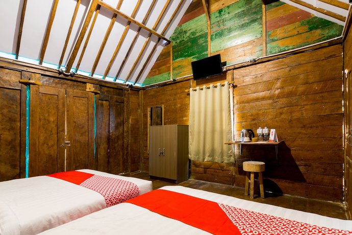 Imagen de la habitación del Hotel OYO 1304 Roemah Gladak Kebon Sidoluhur. Foto 3