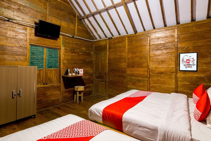 Imagen de la habitación del Hotel OYO 1304 Roemah Gladak Kebon Sidoluhur. Foto 4