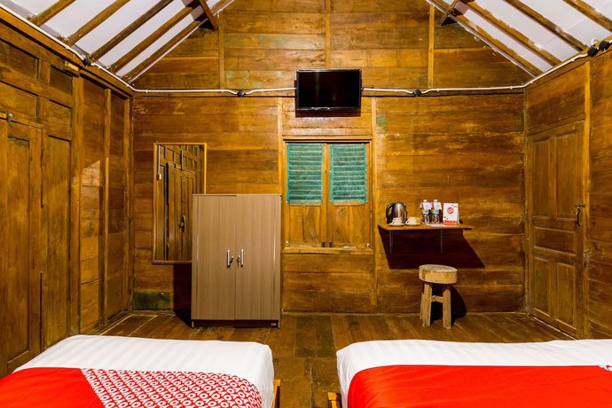 Imagen de la habitación del Hotel OYO 1304 Roemah Gladak Kebon Sidoluhur. Foto 9