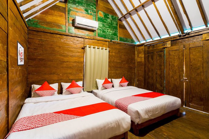 Imagen de la habitación del Hotel OYO 1304 Roemah Gladak Kebon Sidoluhur. Foto 11