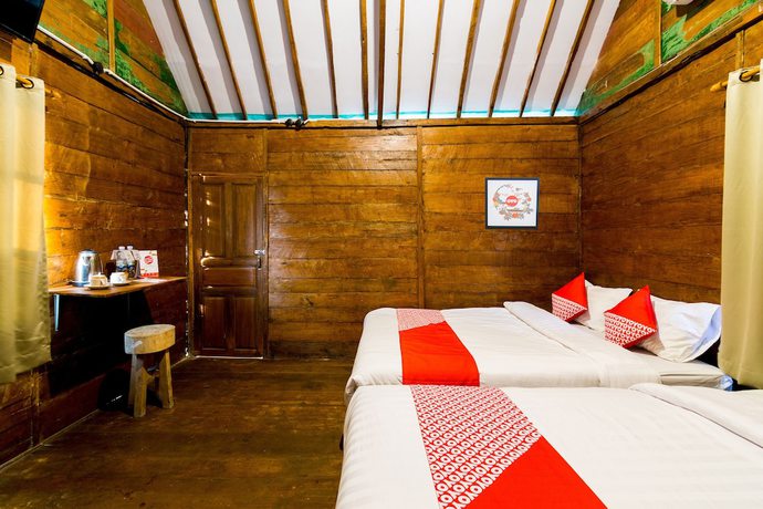 Imagen de la habitación del Hotel OYO 1304 Roemah Gladak Kebon Sidoluhur. Foto 12