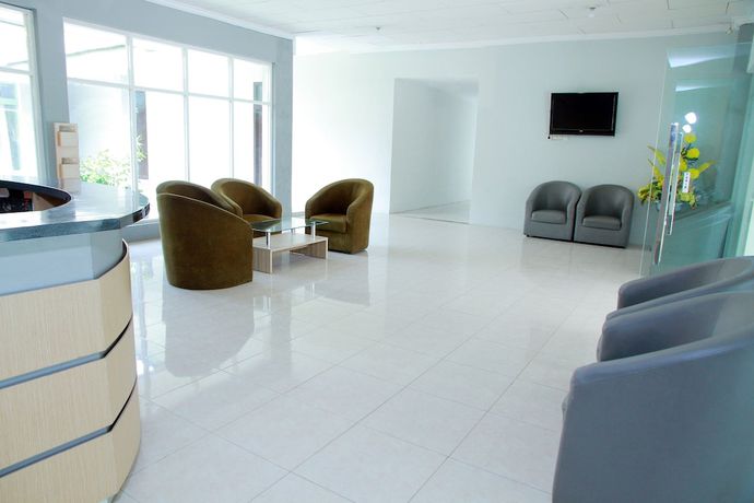 Imagen de los interiores del Hotel OYO 1325 Grand Wisata. Foto 15