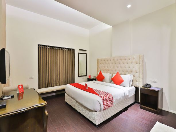 Imagen de la habitación del Hotel OYO 13479 Grand Nakshatra. Foto 9