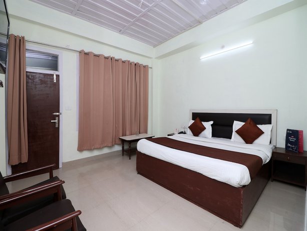 Imagen de la habitación del Hotel OYO 13908 India. Foto 2