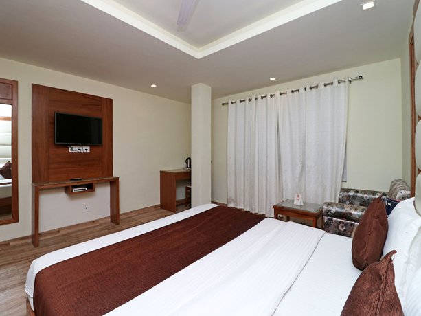 Imagen de la habitación del Hotel OYO 13908 India. Foto 10