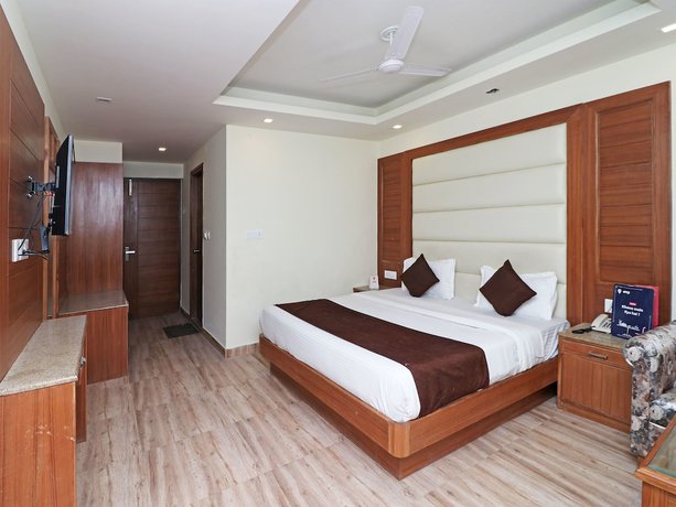 Imagen de la habitación del Hotel OYO 13908 India. Foto 18