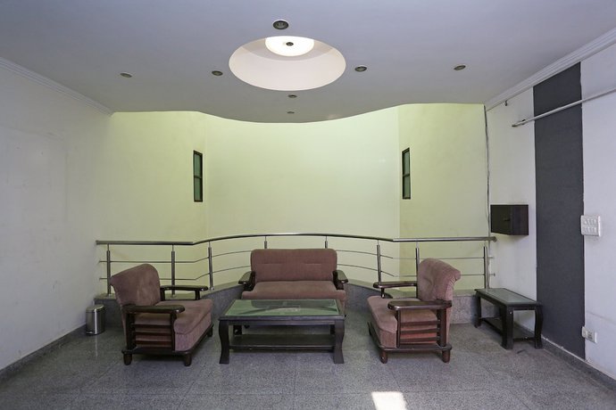 Imagen de los interiores del Hotel OYO 14015 Diamond Stays. Foto 18