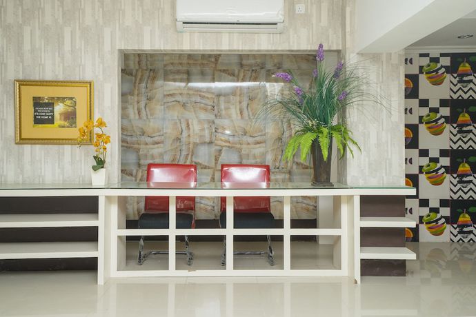 Imagen de los interiores del Hotel OYO 1411 Djakarta Syariah. Foto 14