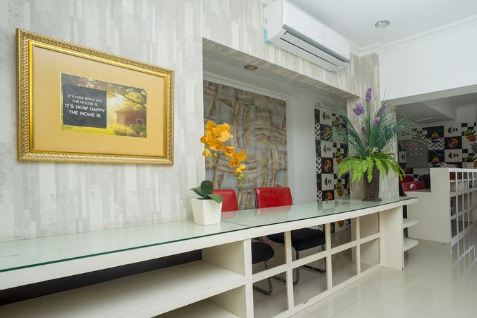 Imagen de los interiores del Hotel OYO 1411 Djakarta Syariah. Foto 16