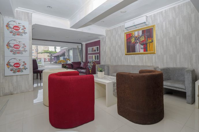 Imagen de los interiores del Hotel OYO 1411 Djakarta Syariah. Foto 17