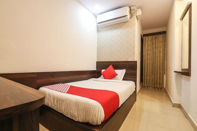 Imagen de la habitación del Hotel OYO 14194 Deccan Lodging and Boarding. Foto 5