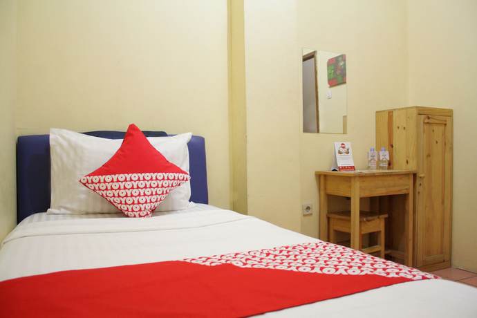 Imagen de la habitación del Hotel OYO 145 Wisma Syariah CMC. Foto 10