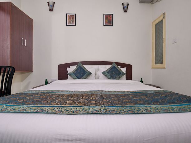 Imagen de la habitación del Hotel OYO 14571 Century Plaza. Foto 3