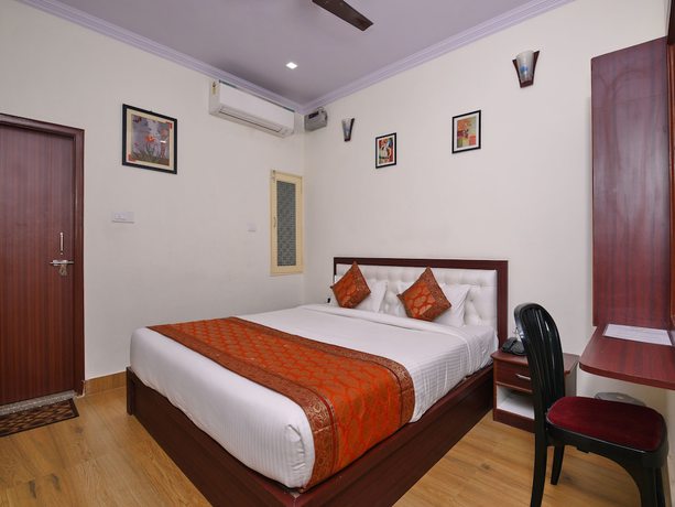 Imagen de la habitación del Hotel OYO 14571 Century Plaza. Foto 9