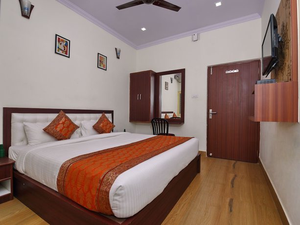 Imagen de la habitación del Hotel OYO 14571 Century Plaza. Foto 11