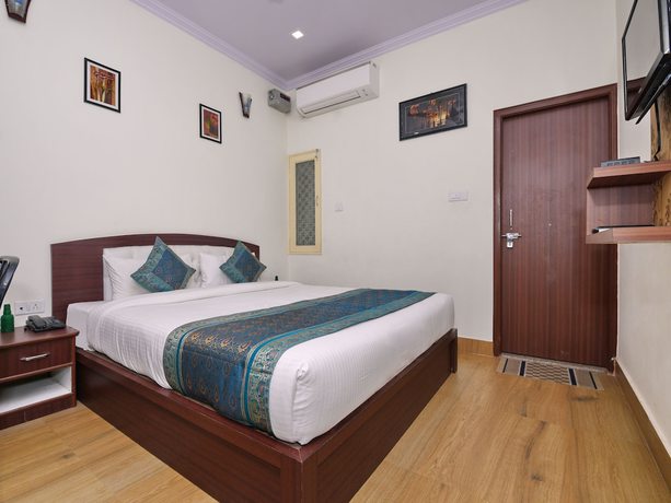 Imagen de la habitación del Hotel OYO 14571 Century Plaza. Foto 14