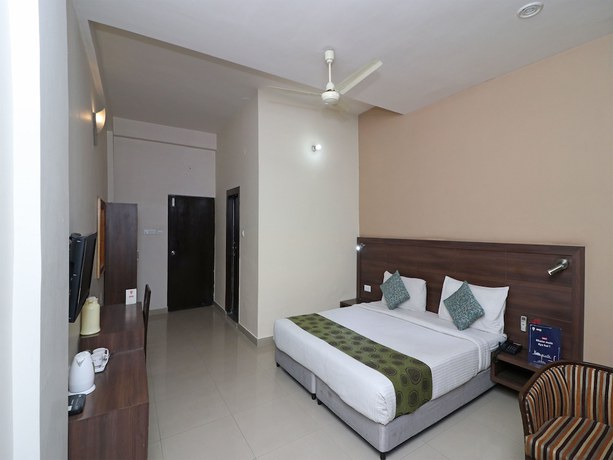 Imagen de la habitación del Hotel OYO 14703 Gen X Aravali. Foto 11