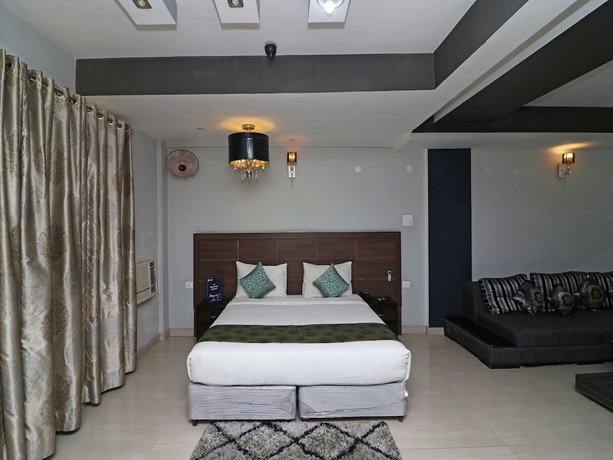 Imagen de la habitación del Hotel OYO 14703 Gen X Aravali. Foto 13