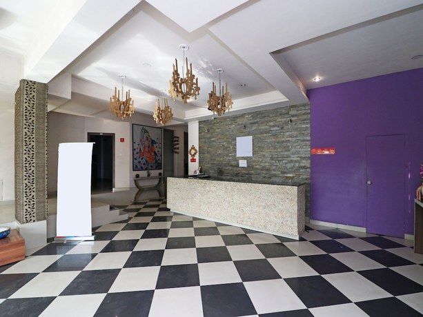 Imagen de los interiores del Hotel OYO 14703 Gen X Aravali. Foto 20