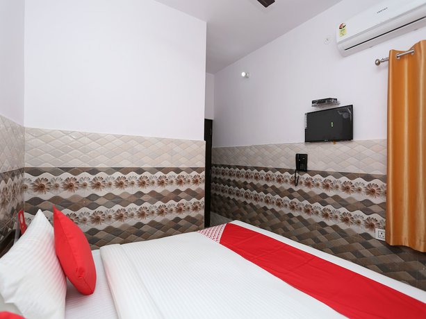 Imagen de la habitación del Hotel OYO 14920 NEELKANTH GUEST HOUSE. Foto 8