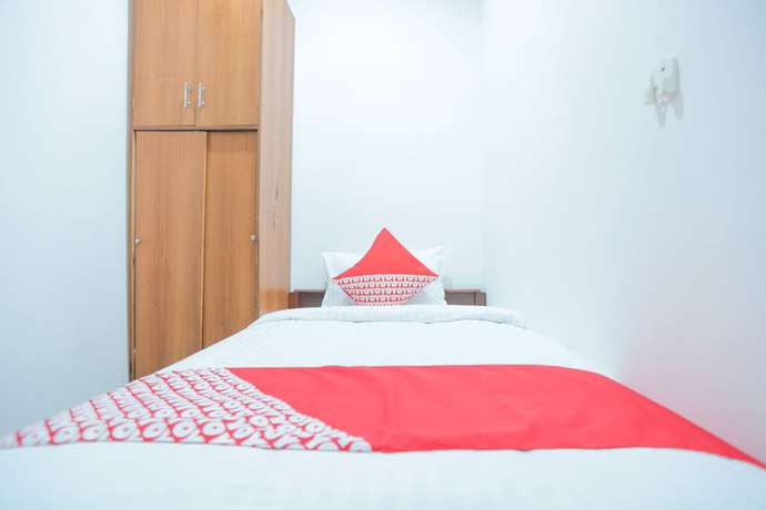 Imagen de la habitación del Hotel OYO 150 Harmoni Residence. Foto 13