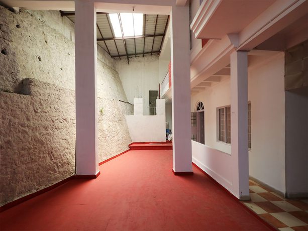Imagen de los interiores del Hotel OYO 15022 Snow Point Inn. Foto 20