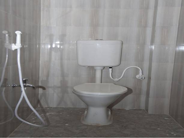 Imagen de la habitación del Hotel OYO 15071 Harsh Raj Residency. Foto 2