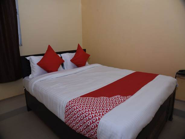 Imagen de la habitación del Hotel OYO 15071 Harsh Raj Residency. Foto 12