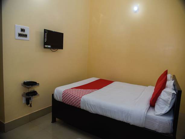 Imagen de la habitación del Hotel OYO 15071 Harsh Raj Residency. Foto 16