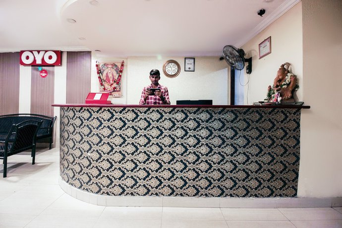 Imagen de los interiores del Hotel OYO 15140 Priya Residency. Foto 18